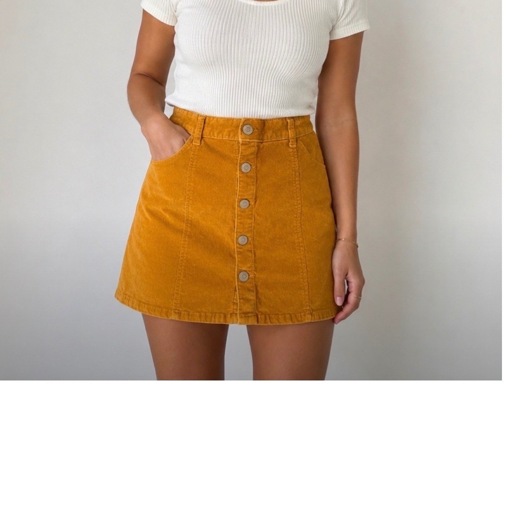 Celebrity Pink Corduroy Mini Skirt Honey Mustard Yellow Button Front Size 5/27